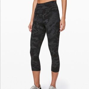 Lululemon Align Crop 21” Camp Size 4